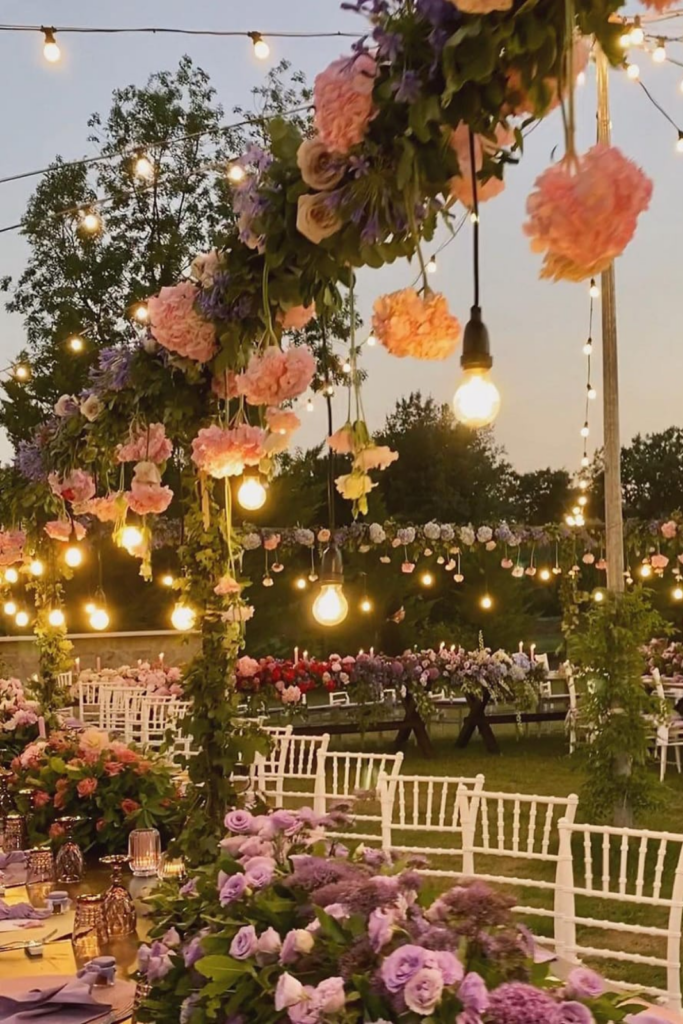 tavolo imperiale con luci vintage